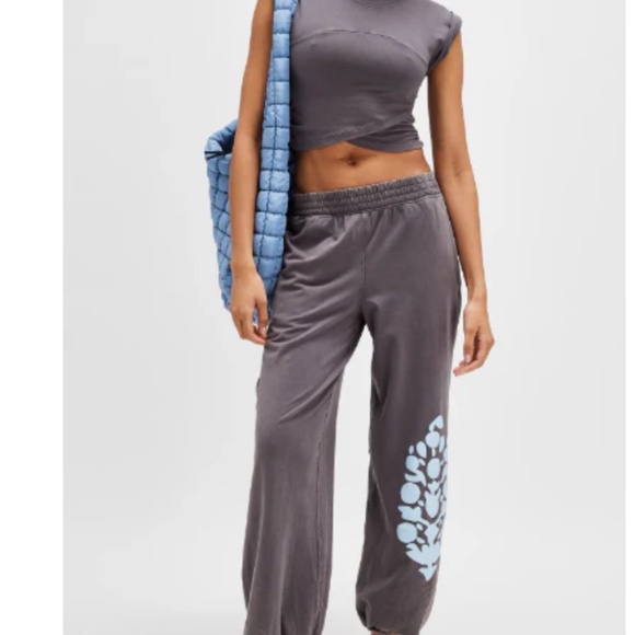 FP Movement by Free People Pants - FP Movement by Free People Hot Shot Logo Crossover Set Dark Shadow Combo sz S NW